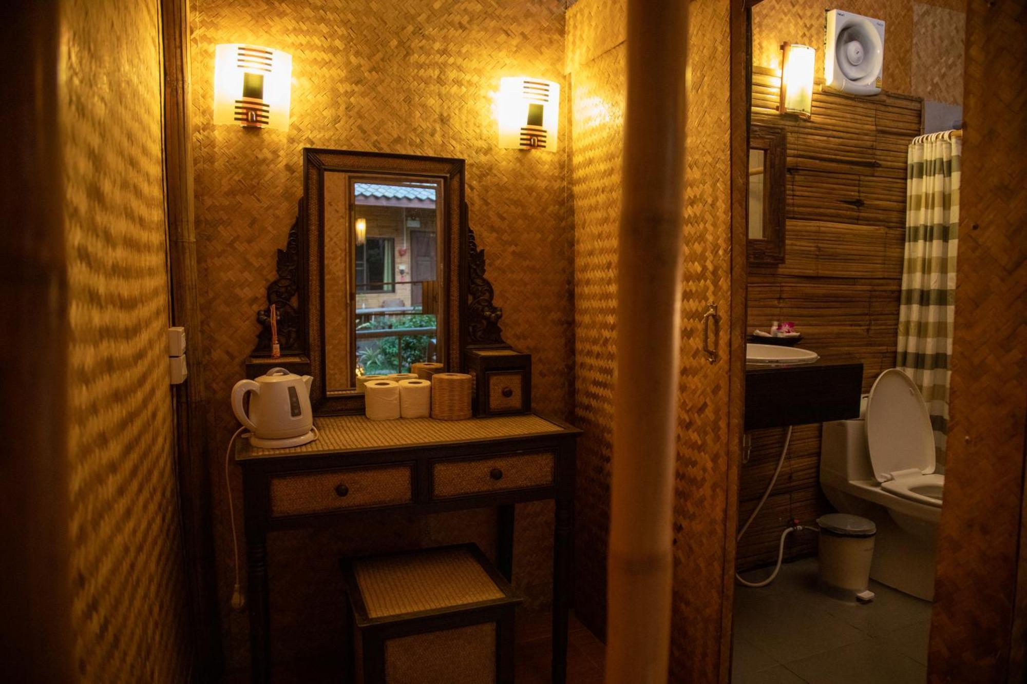 Boutique Hotel & Restaurant, Jaidee Bamboo Huts Chiang Mai Dış mekan fotoğraf