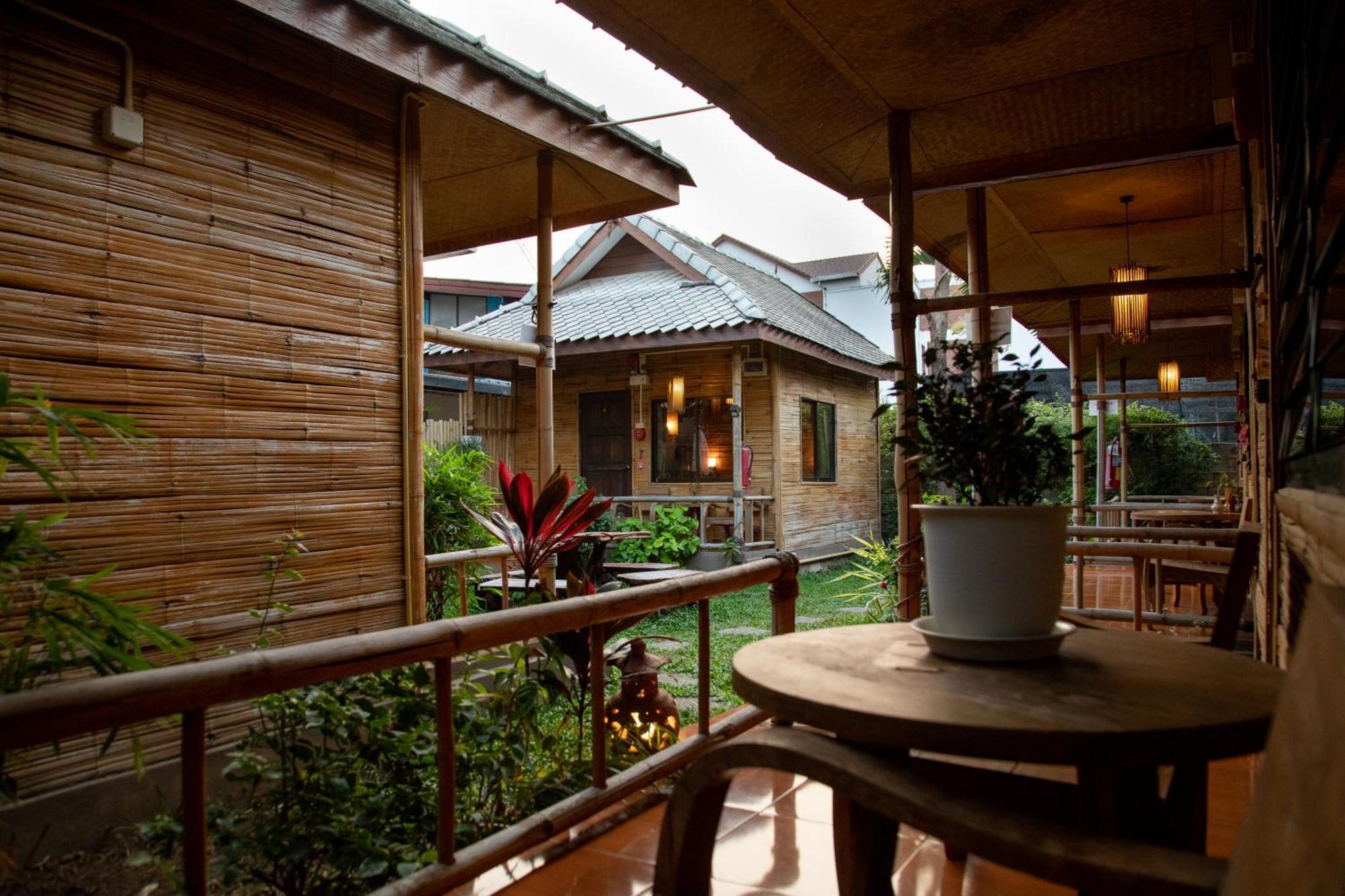 Boutique Hotel & Restaurant, Jaidee Bamboo Huts Chiang Mai Dış mekan fotoğraf