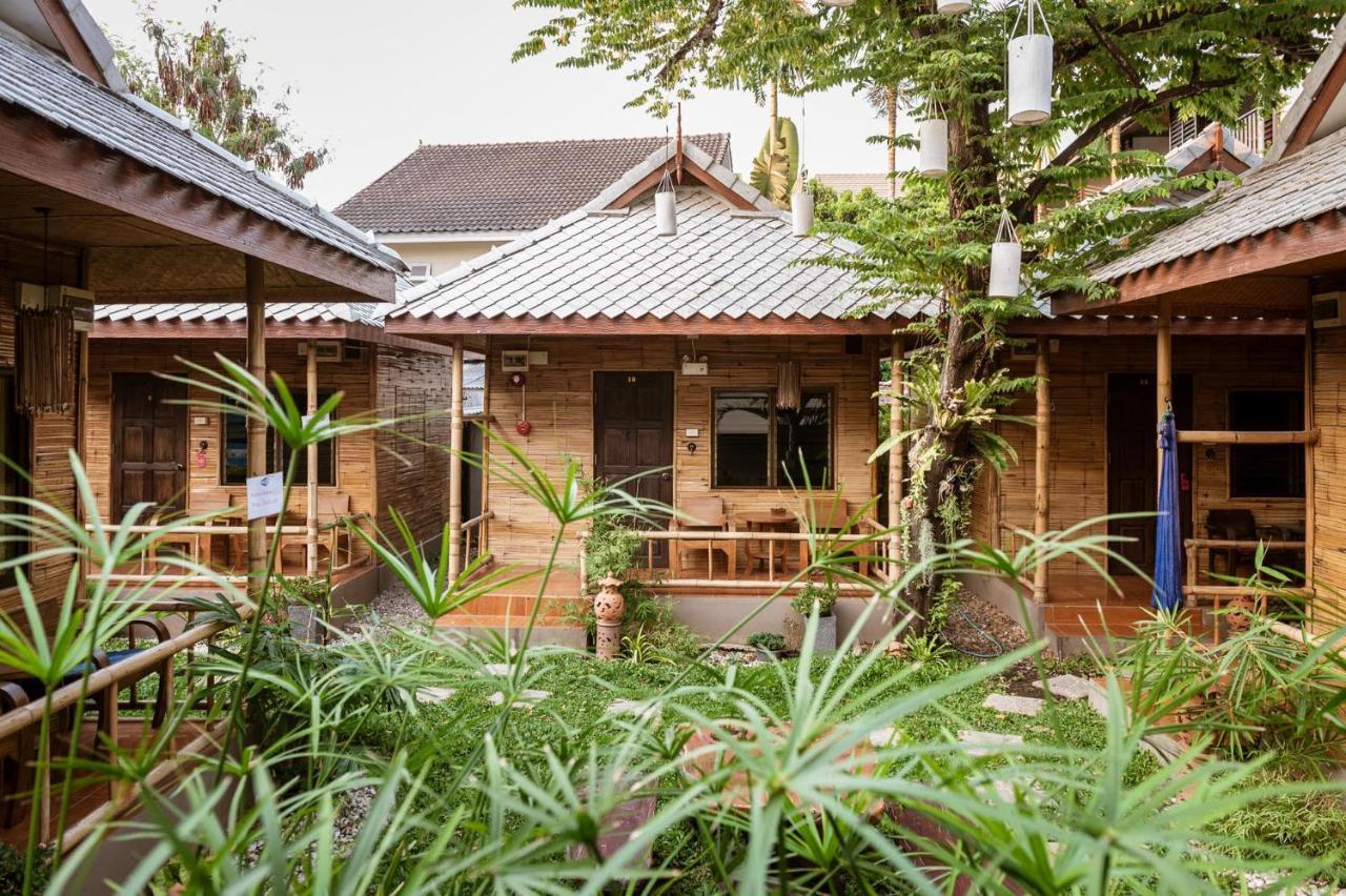 Boutique Hotel & Restaurant, Jaidee Bamboo Huts Chiang Mai Dış mekan fotoğraf