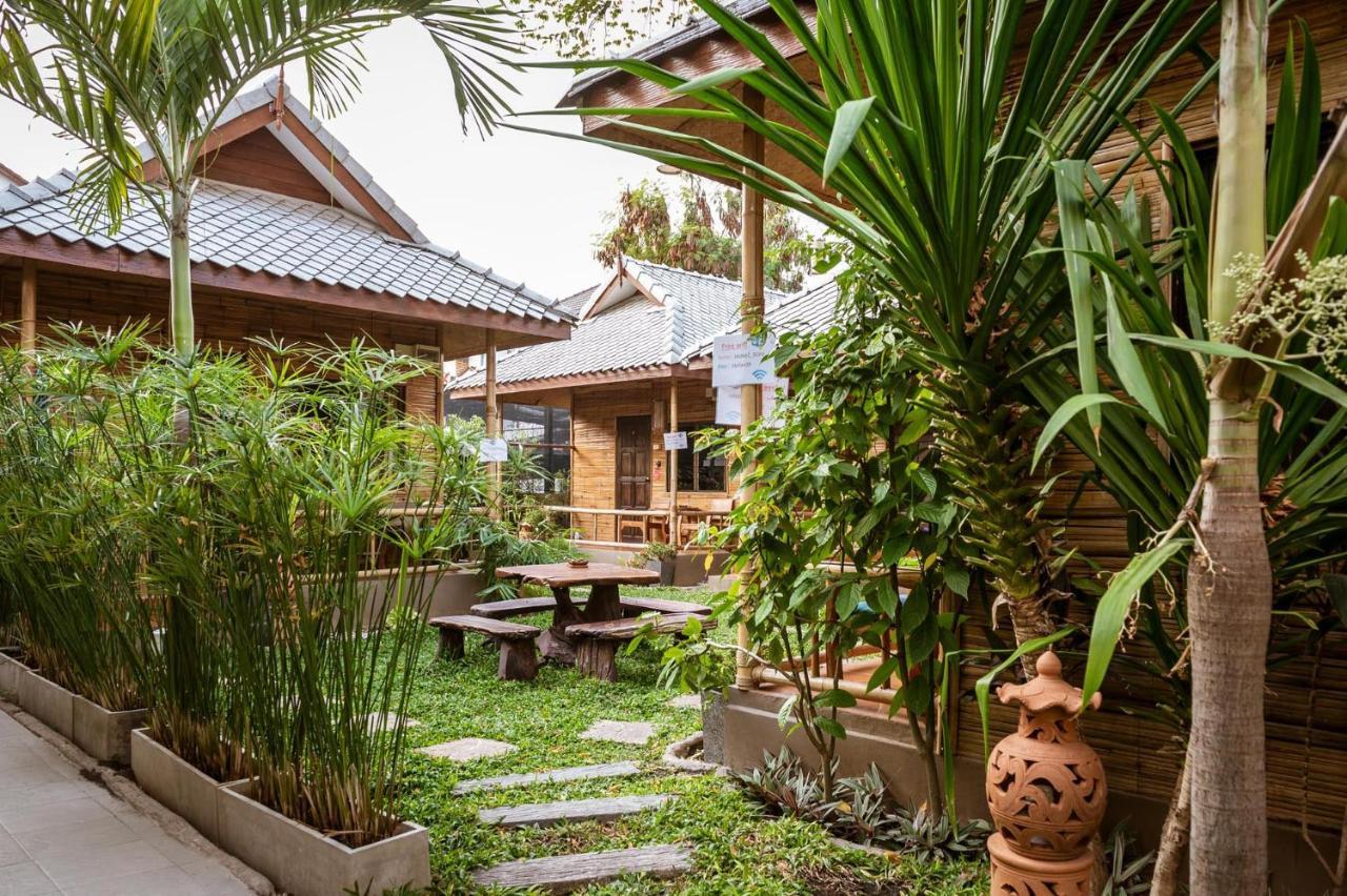 Boutique Hotel & Restaurant, Jaidee Bamboo Huts Chiang Mai Dış mekan fotoğraf